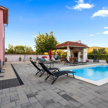 Tisnjanska 32 * Dubrava (Sibenik-Knin)