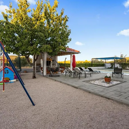 Tisnjanska 32 بيت للعطل Dubrava (Sibenik-Knin)