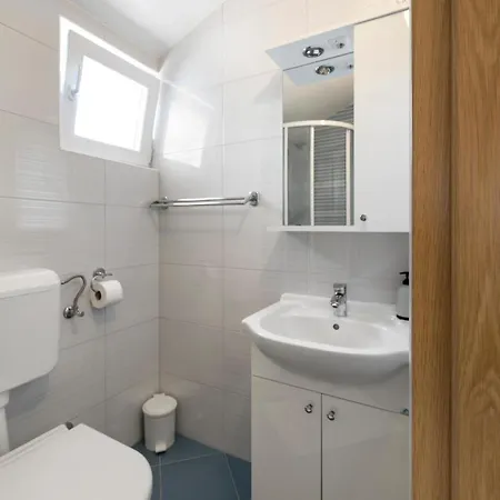 Tisnjanska 32 بيت للعطل Dubrava (Sibenik-Knin)