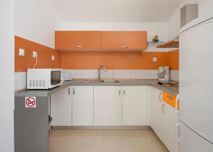 בית נופש Tisnjanska 32 *